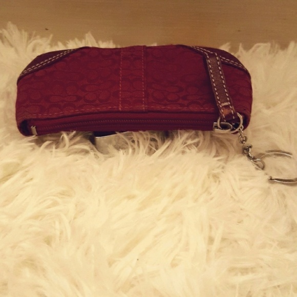 COACH Signature Red Change Purse w/ Key Ring - Picture 6 of 8